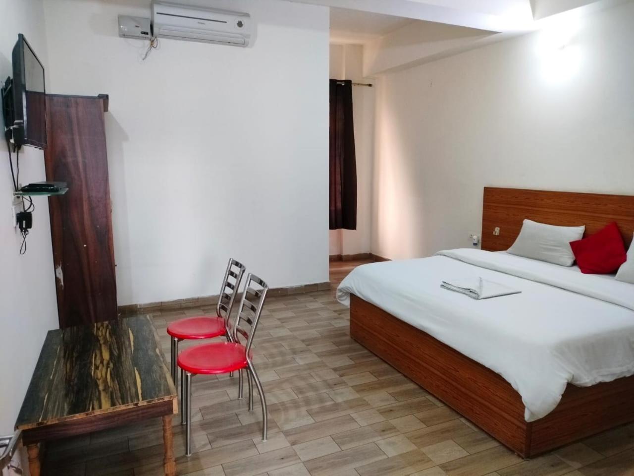 The Rejoice Hotel & Guesthouse Greater Noida Exterior foto